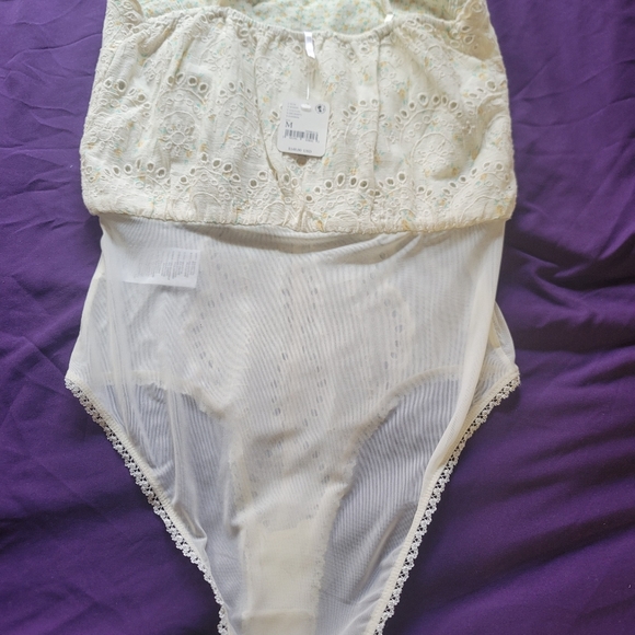 Free people mini and onesy - Picture 3 of 12